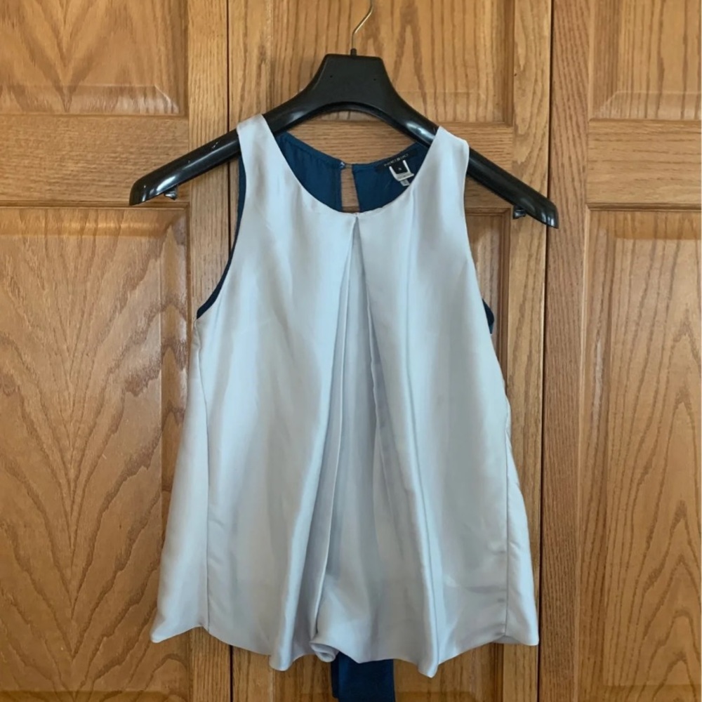 Nikibiki top